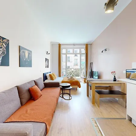 252 Majestic - Superbe A Paris